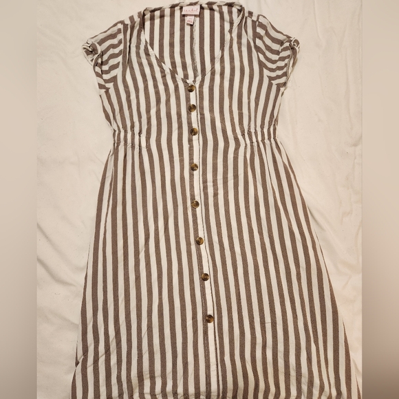 Isabel Maternity by Ingrid & Isabel Brown and White Striped Dress - Picture 1 of 3